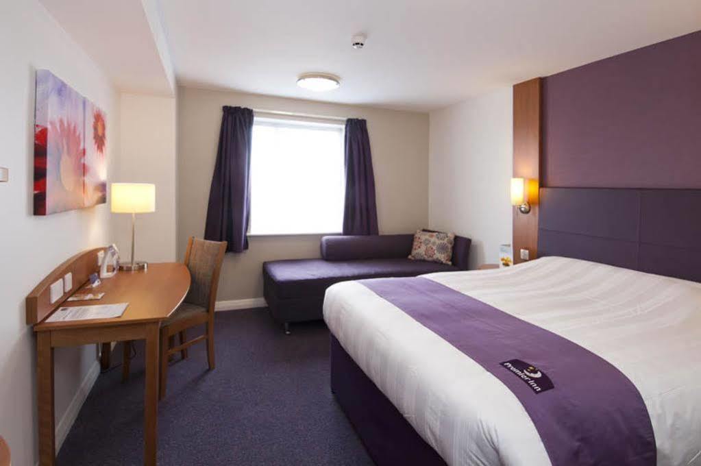 Premier Inn Cambridge Girton (Cambridgeshire) Exterior foto