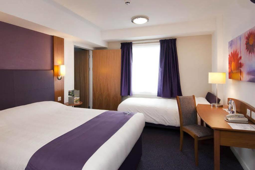 Premier Inn Cambridge Girton (Cambridgeshire) Exterior foto